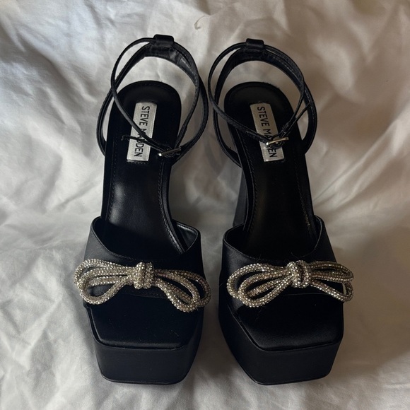Steve Madden Darla Satin Black Heels with Rhinestone Bows 8.5 - Picture 2 of 6